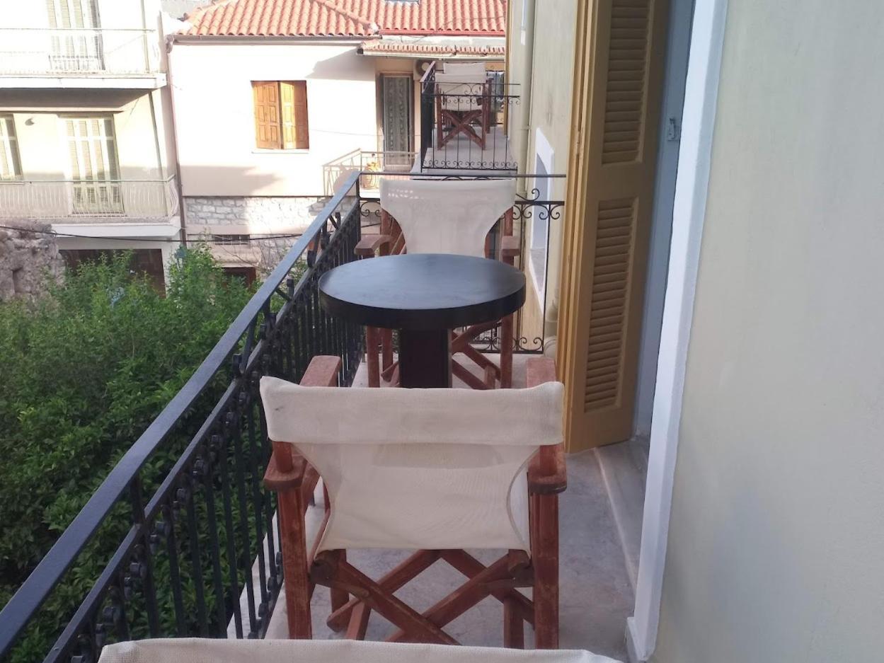 Nafpaktos Apartment And Studios In Port Buitenkant foto
